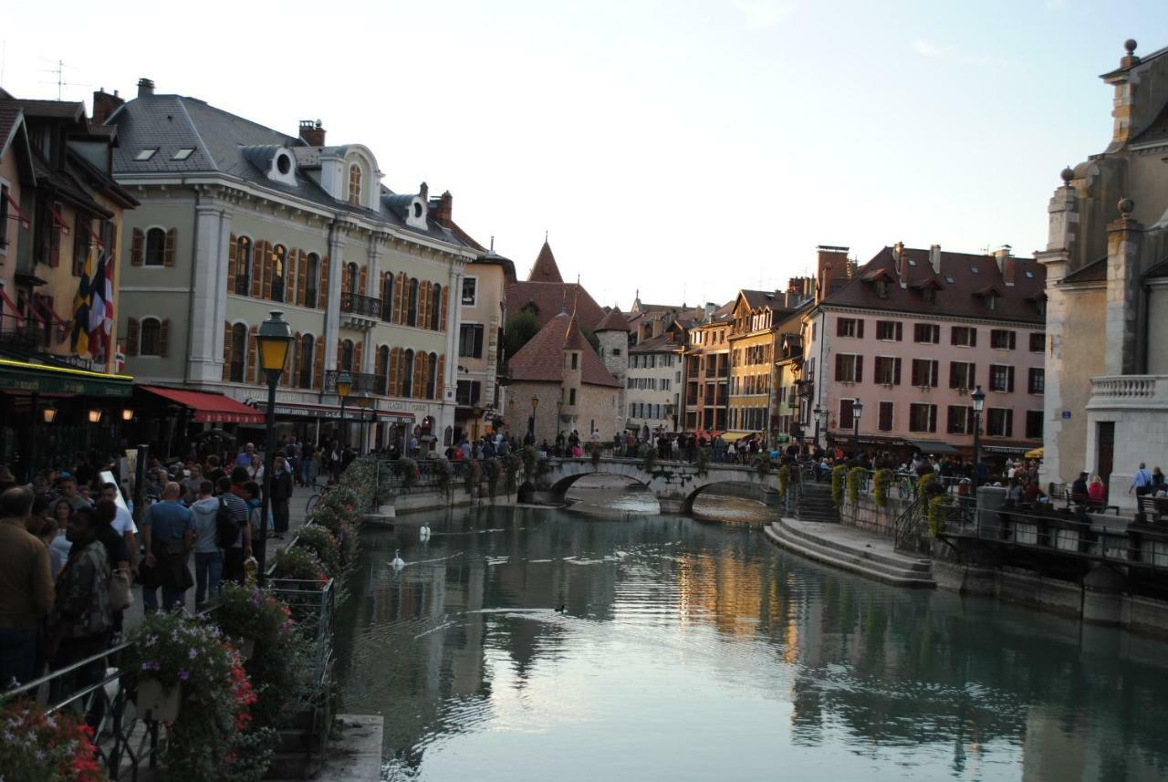 Hibiscus Apartment Annecy Exteriör bild